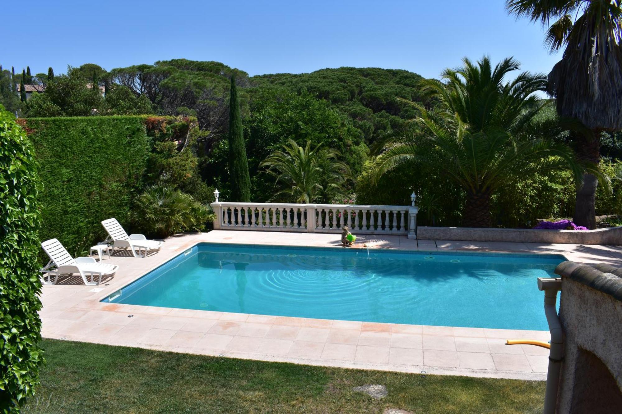 Appartement Rez De - 4 Personnes - - Vue Piscine