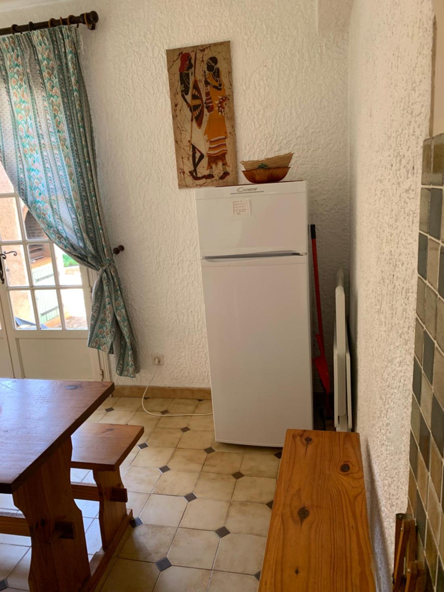 Appartement Rez De - 4 Personnes - - Vue Piscine Fréjus