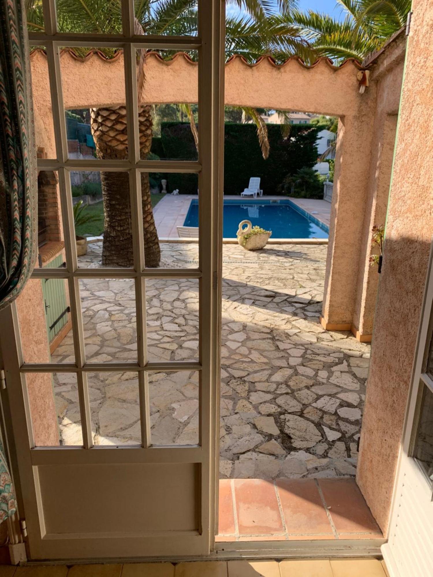 Appartement Rez De - 4 Personnes - - Vue Piscine